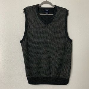 Dockers Men’s V-neck Herringbone Sweater Vest